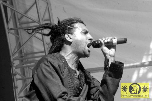 Apache Indian (UK) with The Reggae Revolution 21. Summer Jam Festival - Fuehlinger See, Koeln - Green Stage 16. Juli 2006 (18).jpg